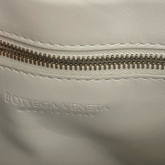 White Bottega Veneta Fringe Cassette Bag - Picture 8 of 9